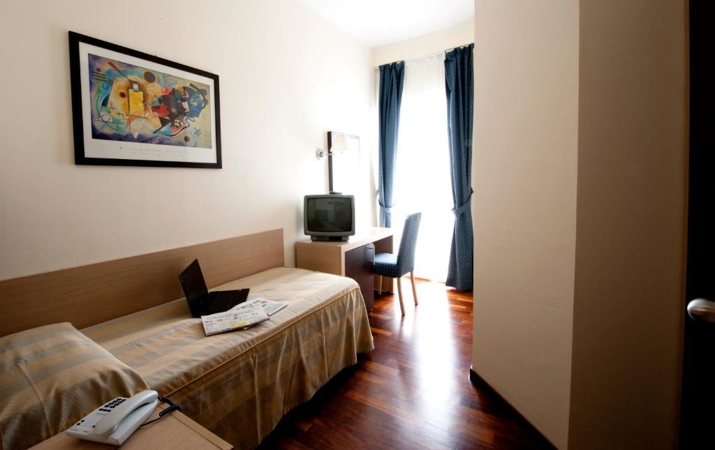 Hotel Royal Pesaro Cameră foto