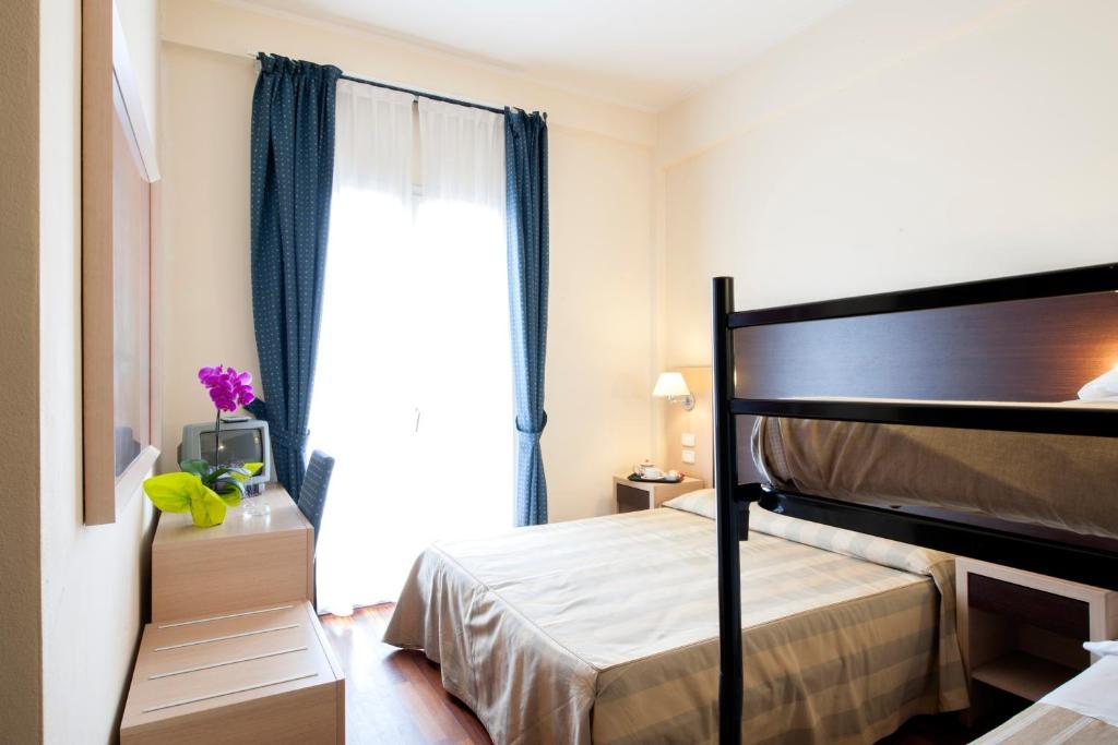 Hotel Royal Pesaro Cameră foto